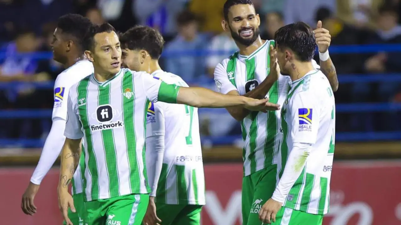 Imagen del Hern&aacute;n Cort&eacute;s - Betis. - efe