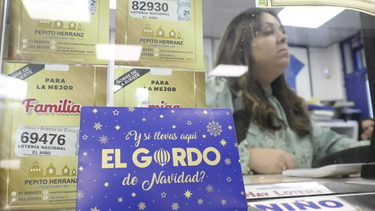 Un sobre con Loter&iacute;a de Navidad. - Europa Press