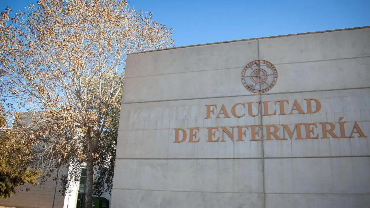 Facultad de Enfermer&iacute;a de la UHU. - VH