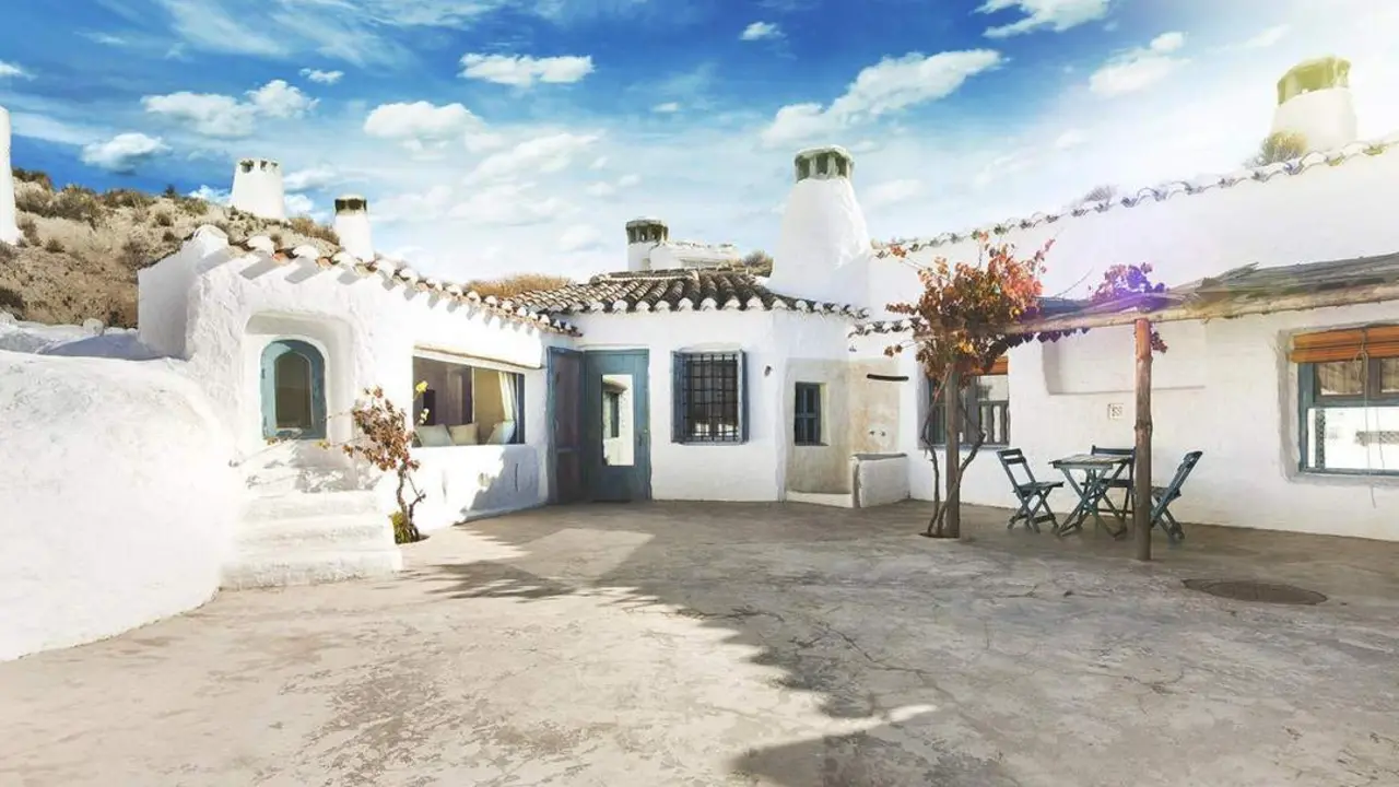 Casas cueva en la comarca del Altiplano de Granada -  Asociaci&oacute;n para el Desarrollo Rural de Andaluc&iacute;a