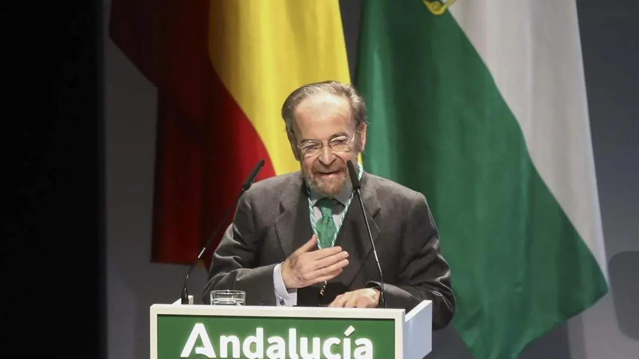 El periodista y escritor Antonio Burgos. - Europa Press