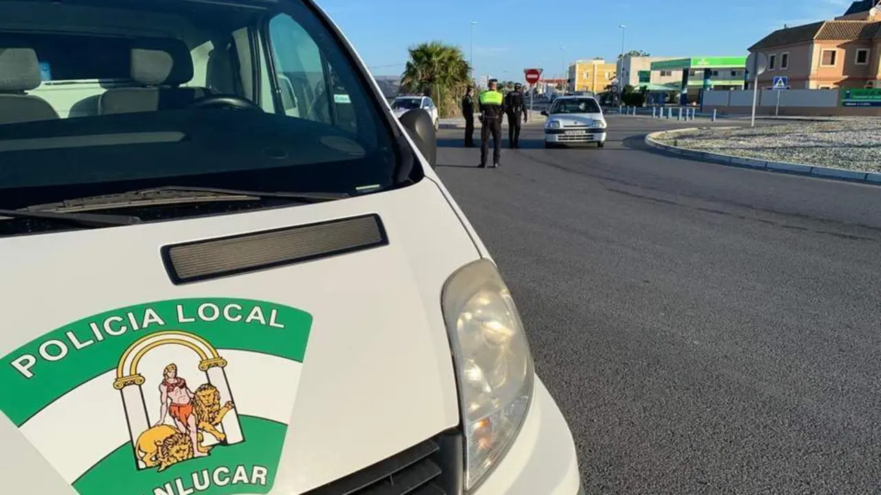 Polic&iacute;a Local de Sanl&uacute;car. - Informaci&oacute;n.