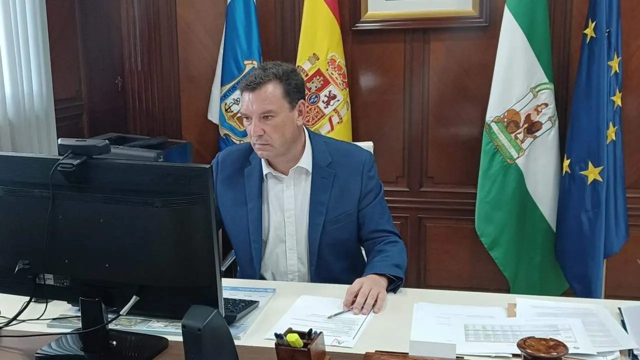 El presidente de la Autoridad Portuaria de Huelva, Alberto Santana. - EP