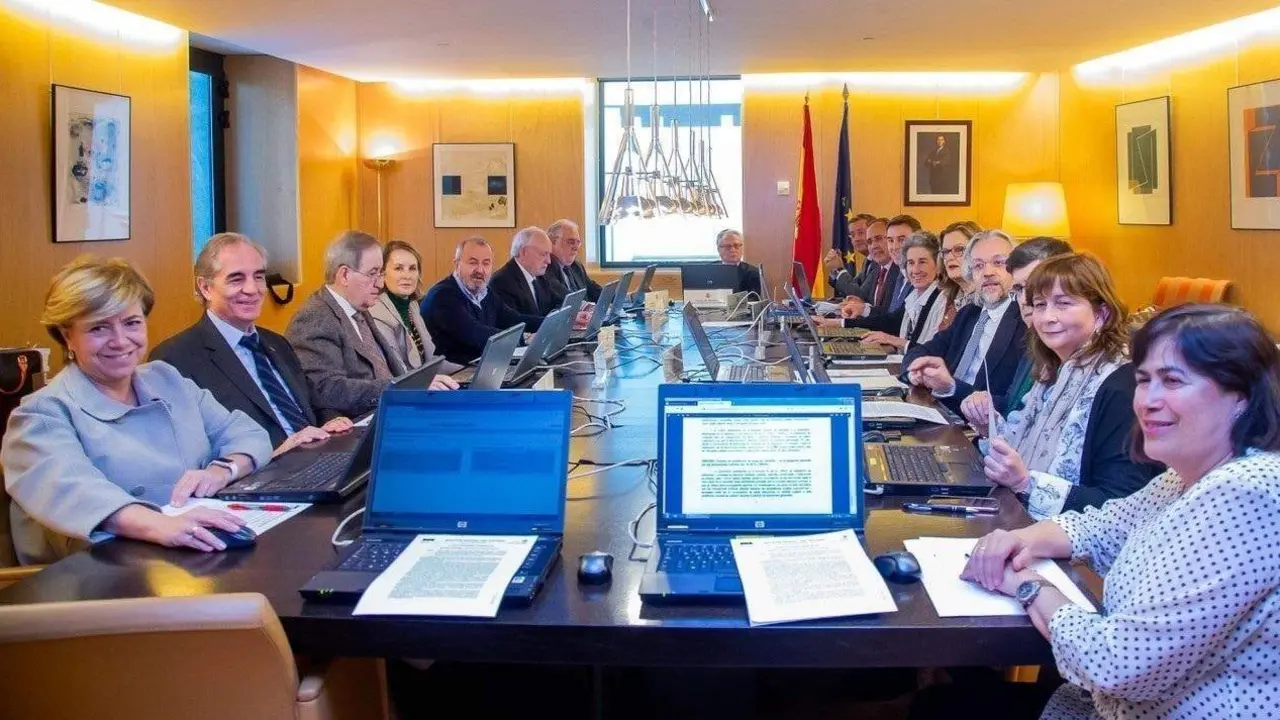 Miembros de la JEC, en una reuni&oacute;n. - Junta Electoral Central