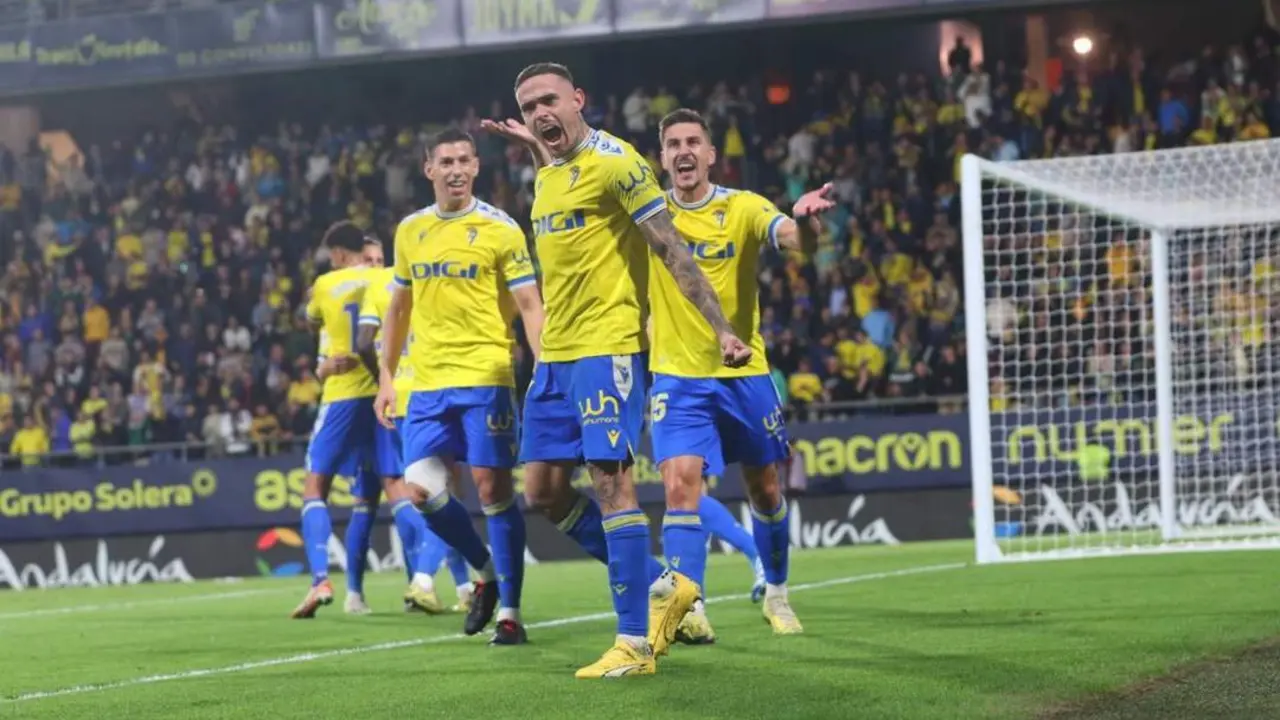 C&aacute;diz CF - CA Osasuna. - TREKANT MEDIA