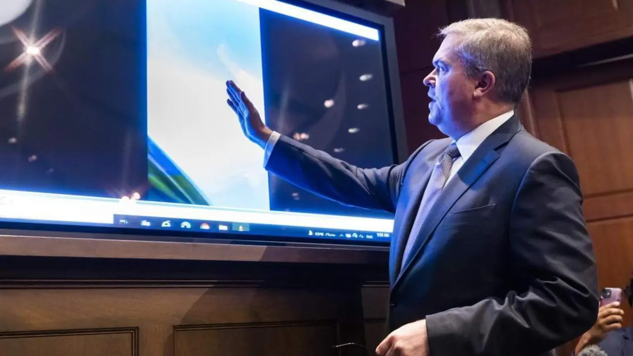 El subdirector de Inteligencia Naval, Scott Bray. - EFE