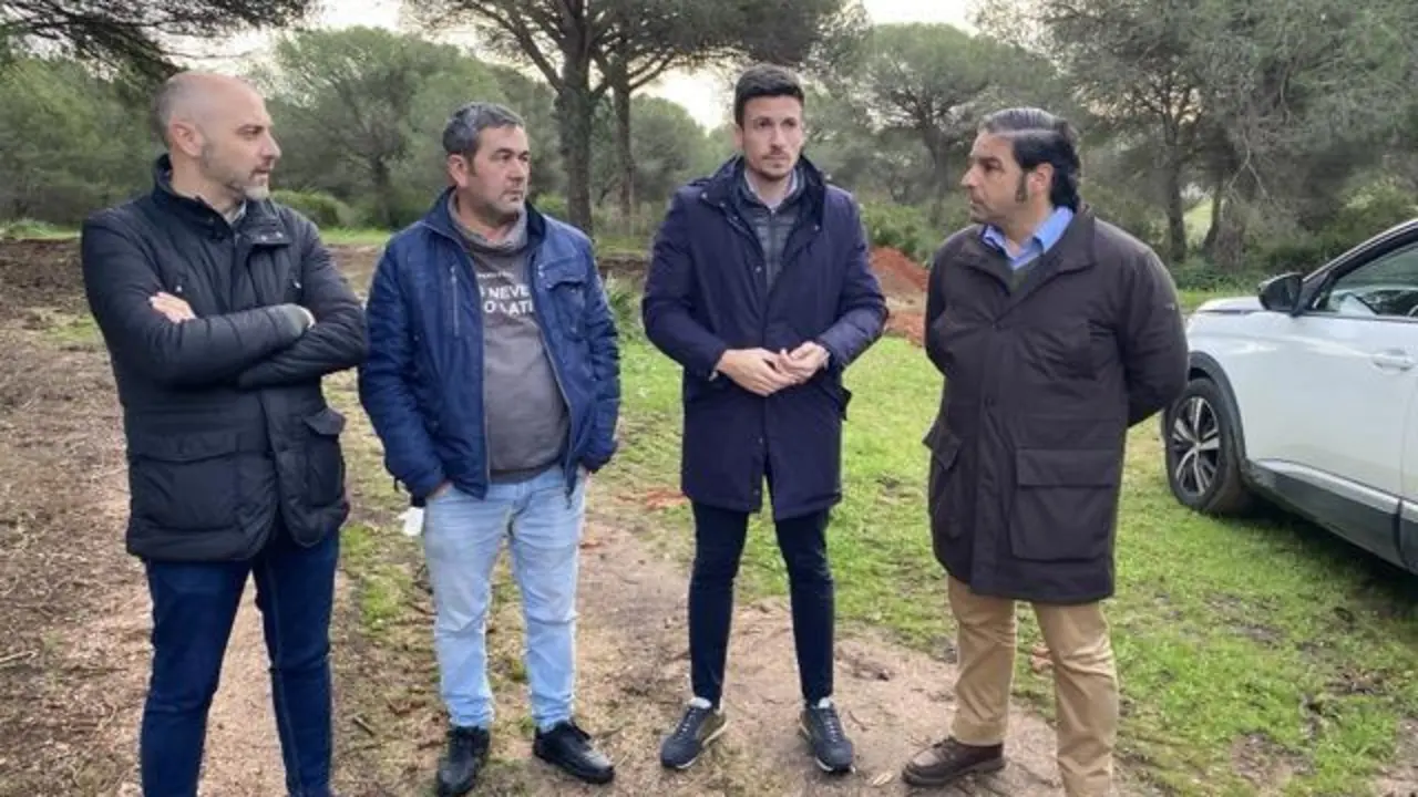 El delegado territorial de Sostenibilidad visita obras de restauraci&oacute;n - J.A.