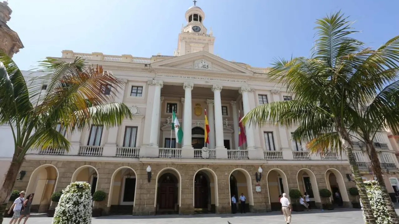 El Ayuntamiento de C&aacute;diz. - EP