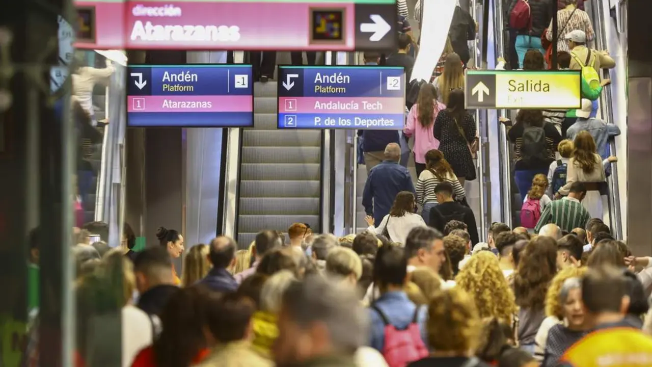 Andenes del Metro de M&aacute;laga. - Junta