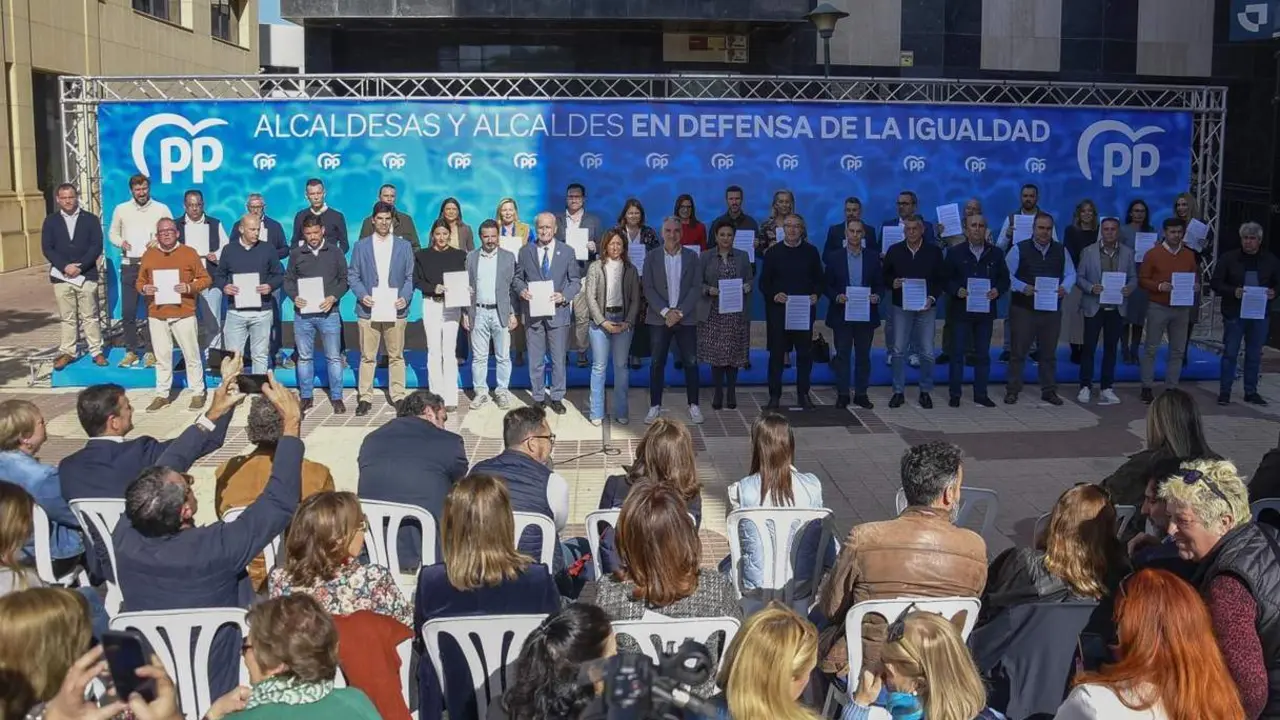 Alcaldes del PP en M&aacute;laga. - Europa Press
