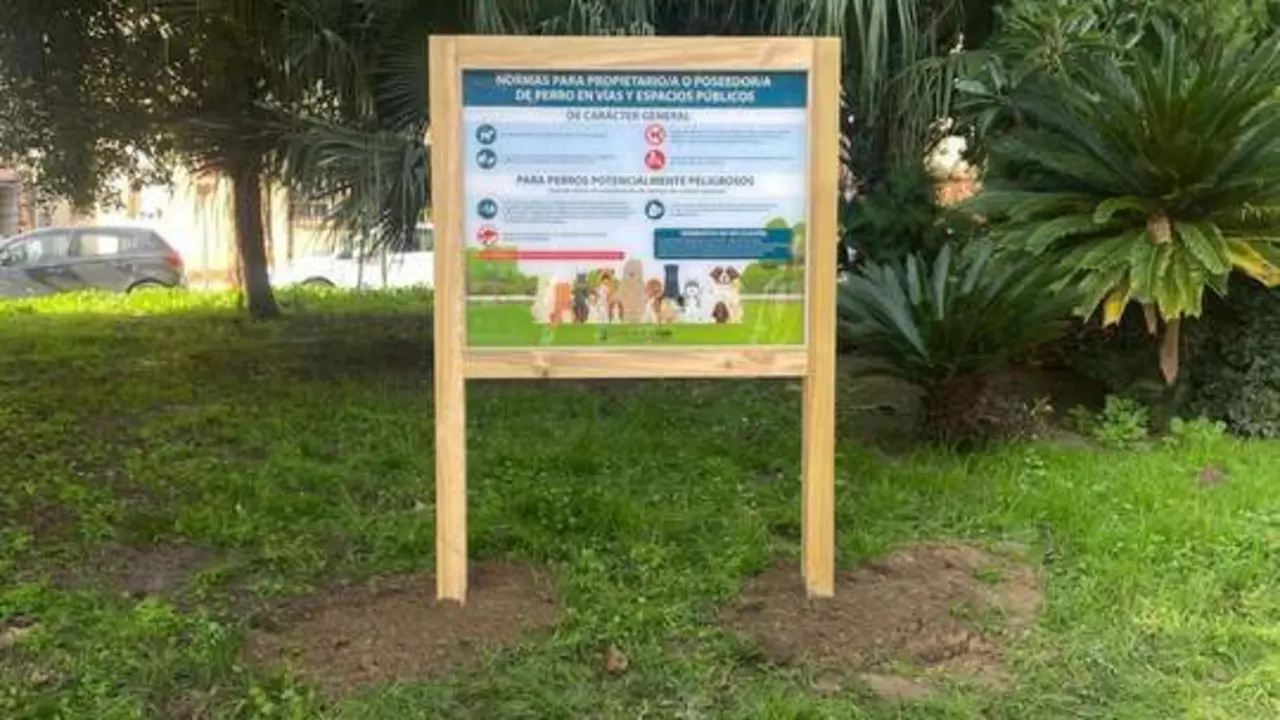 Nueva se&ntilde;al&eacute;tica para la convivencia con perros en C&aacute;diz. - VIVA