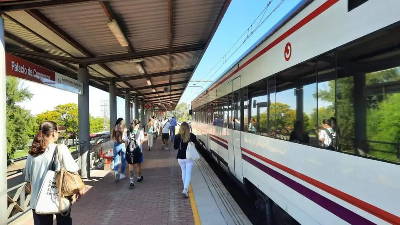Estaci&oacute;n de Cercan&iacute;as de Renfe.  - RENFE