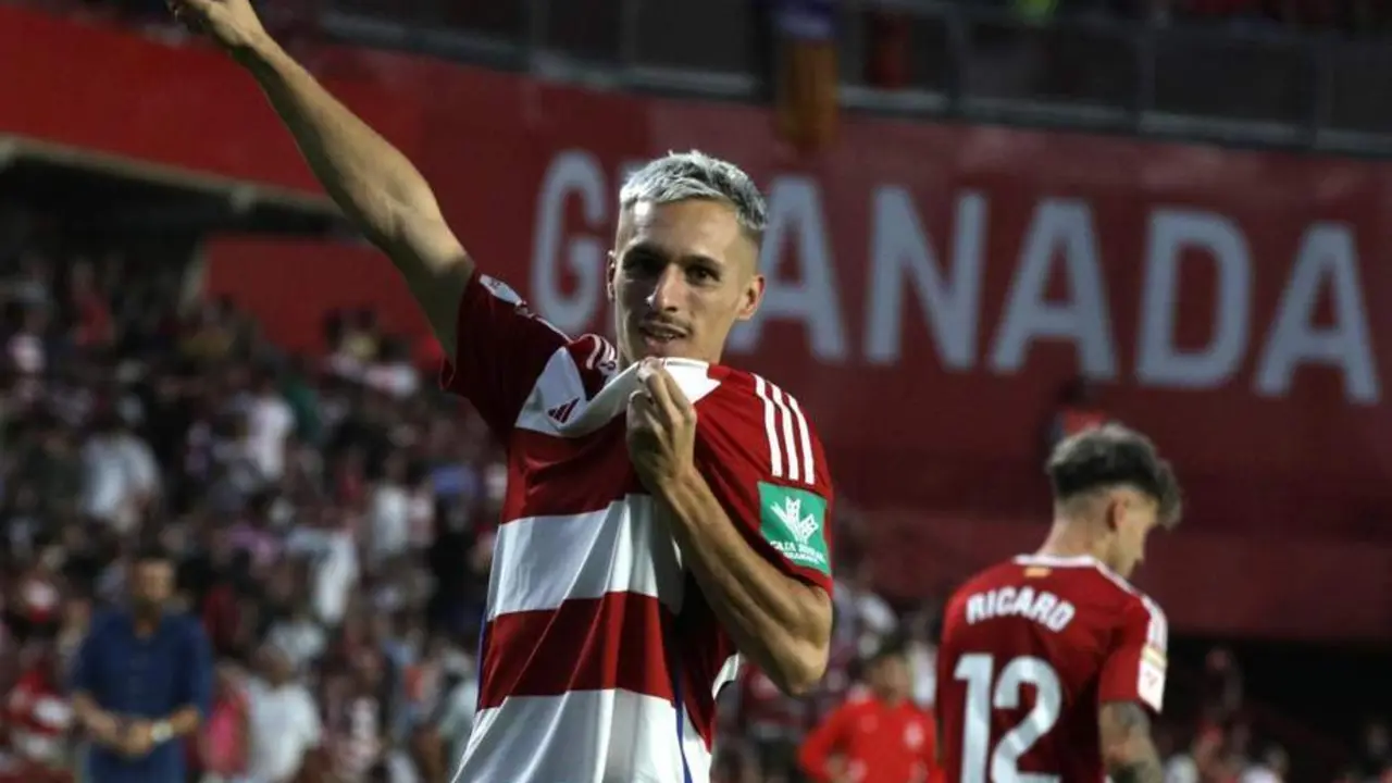 Gol de Bryan Zaragoza. - EFE