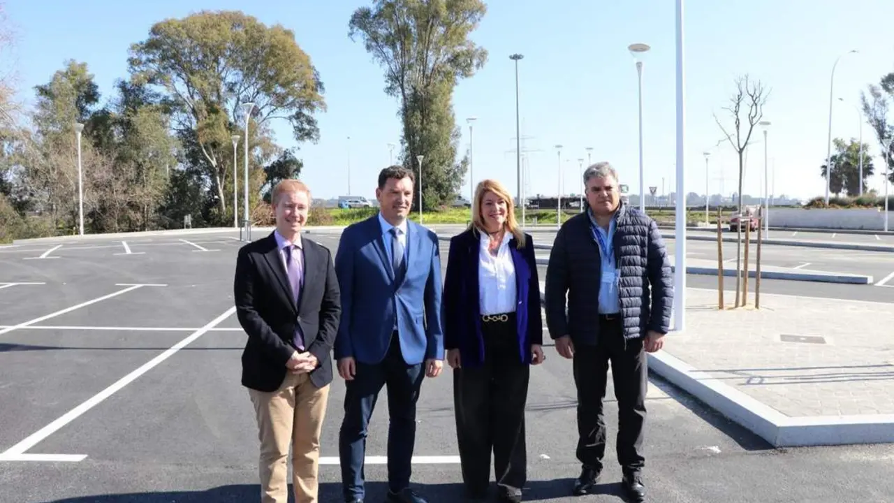 Visita a la nueva zona de aparcamientos. - VH