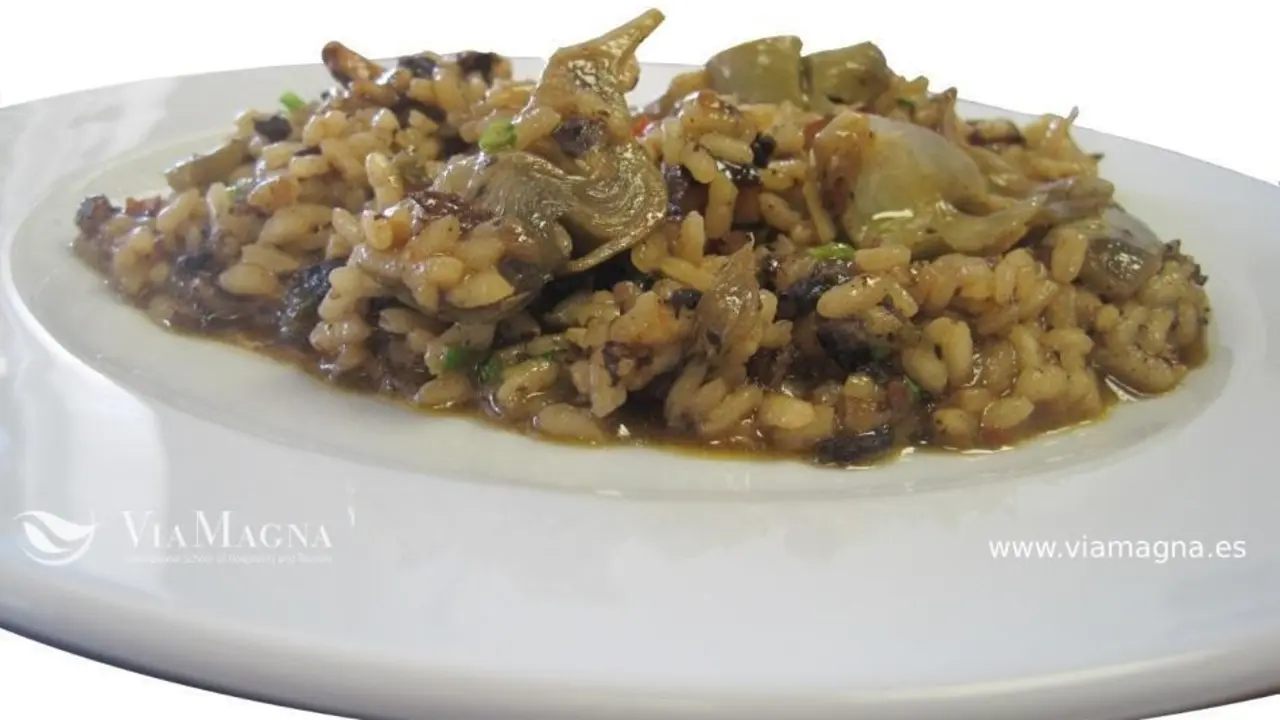 Plato REceta ARroz con morcilla.  - V&Iacute;A MAGNA