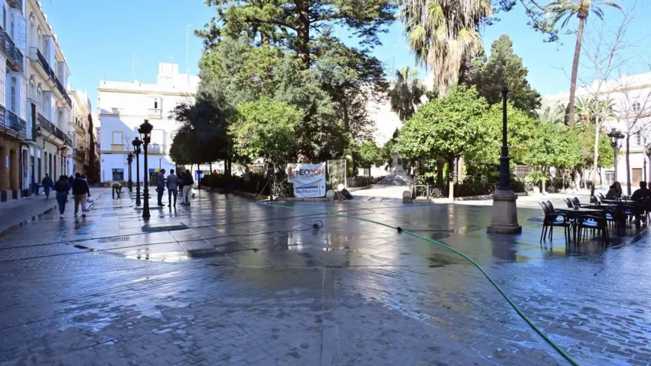 Plaza de Candelaria, en C&aacute;diz. - VIVA