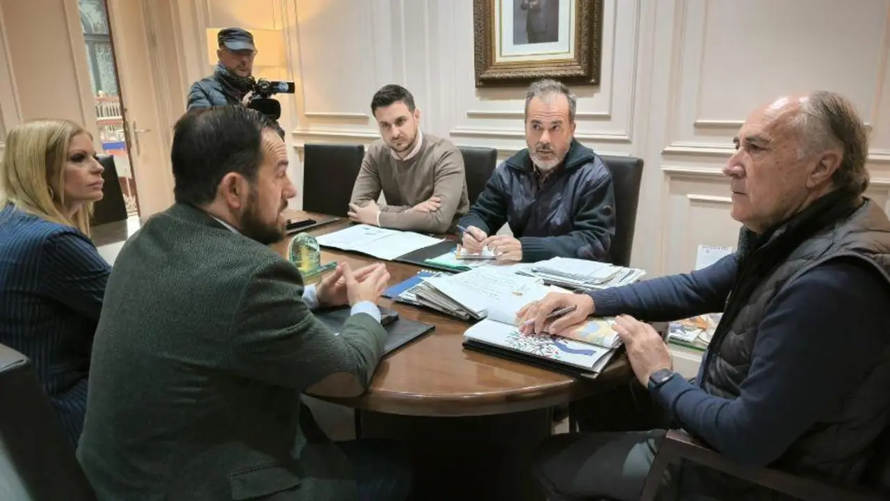 Landaluce, reunido con los GDR de La Janda y Los Alcornocales. - AI