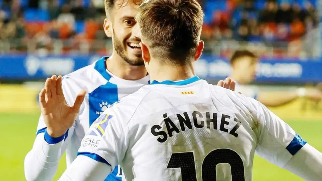 Lazo y Salvi S&aacute;nchez celebran el 2-2 - RCDE