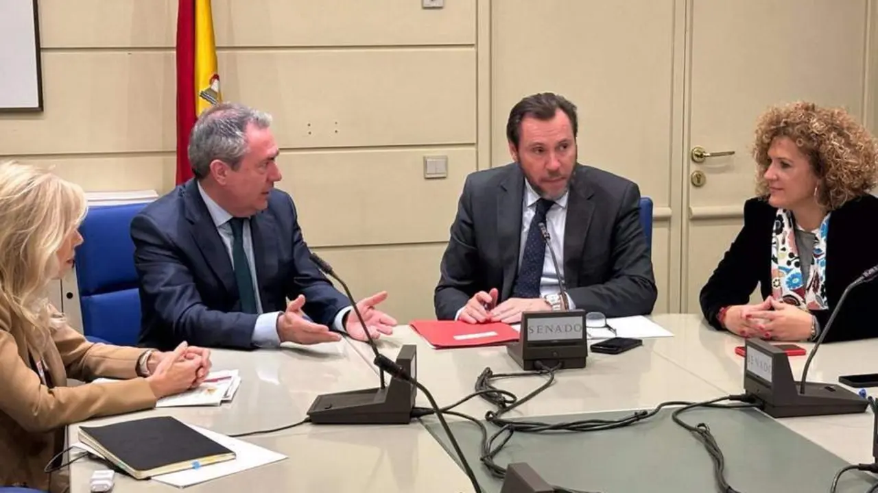 Reuni&oacute;n con el ministro &Oacute;scar Puente, M.J. Rico, Espadas y M.Lim&oacute;n - Subdelegaci&oacute;n Gobierno