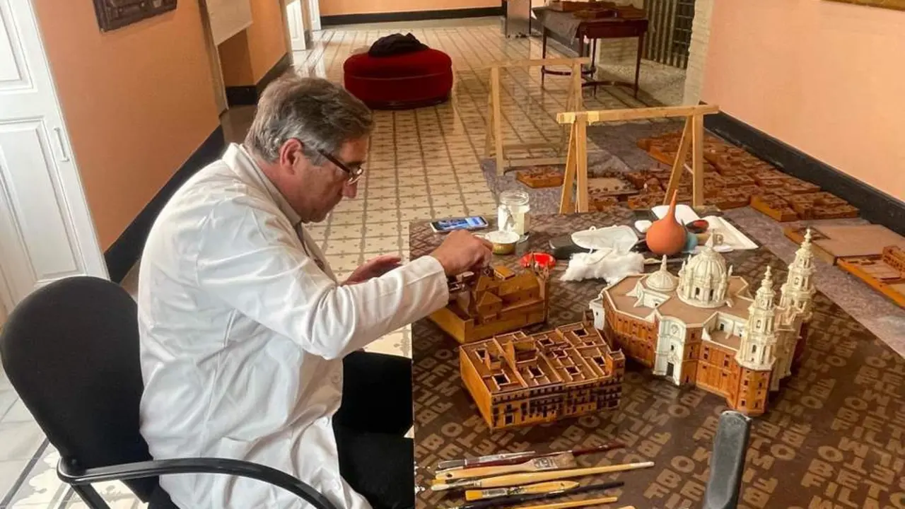 Pedro Mac&iacute;as en el Museo de las Cortes - VIVA
