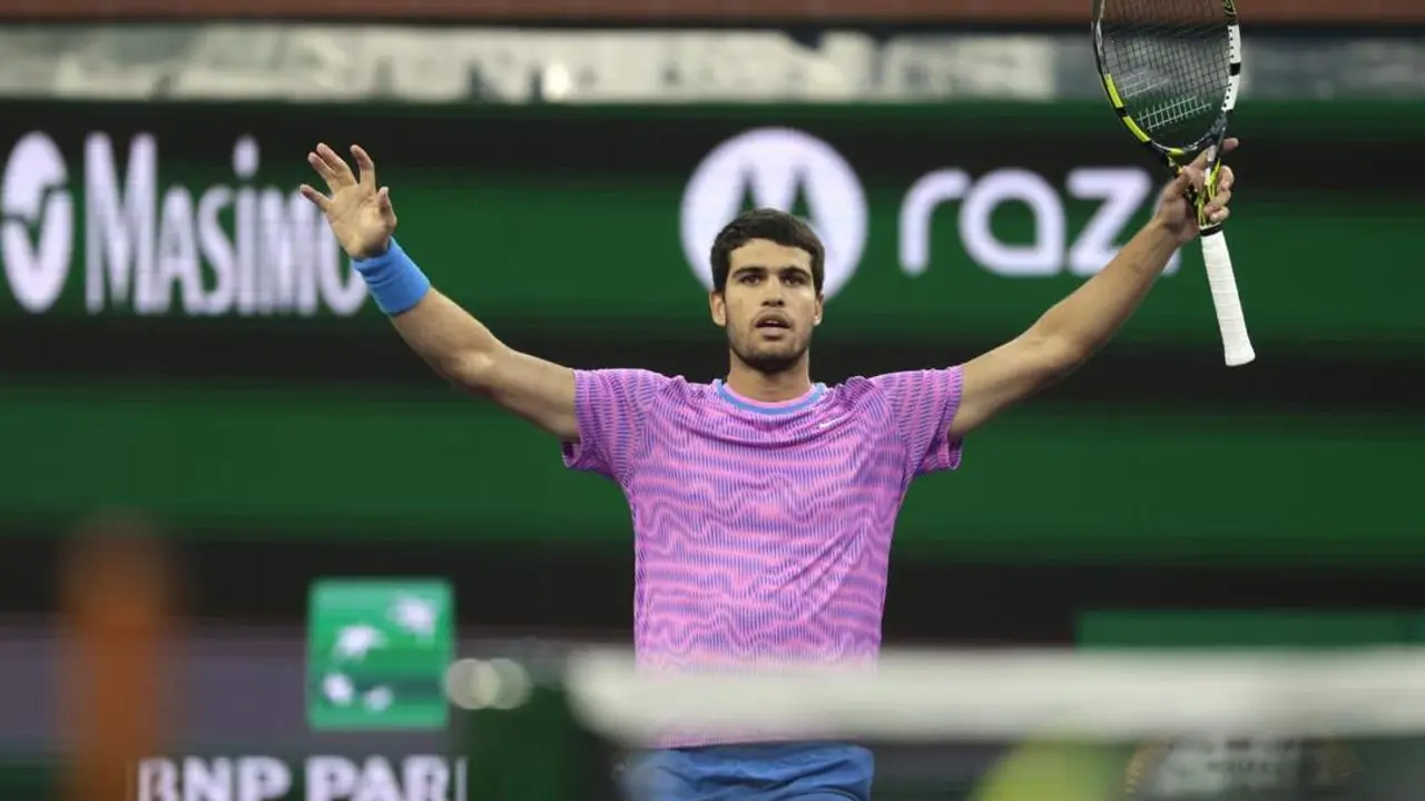 Alcaraz celebra un triunfo en Indian Wells. - EFE