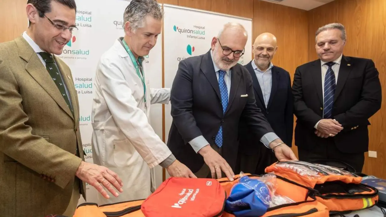 Entrega material m&eacute;dico para Semana Santa. - QUIR&Oacute;NSALUD