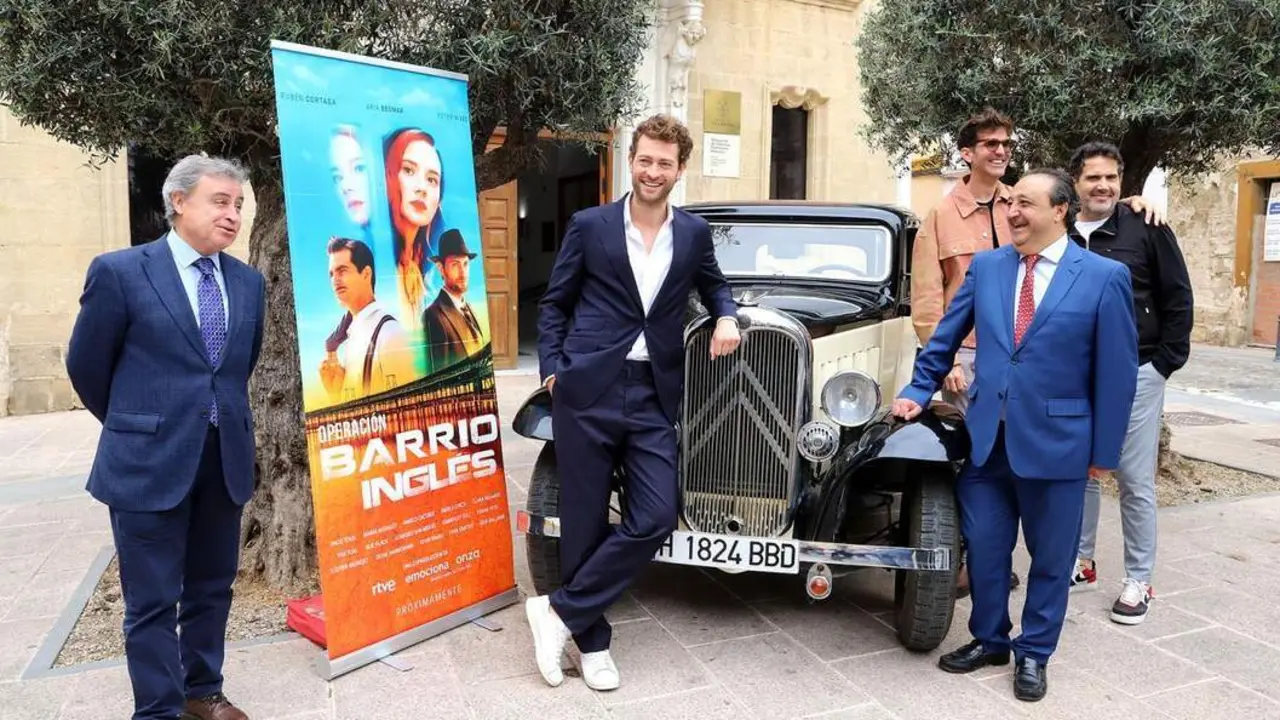 Presentaci&oacute;n de la serie que protagoniza Peter Vives. - Viva
