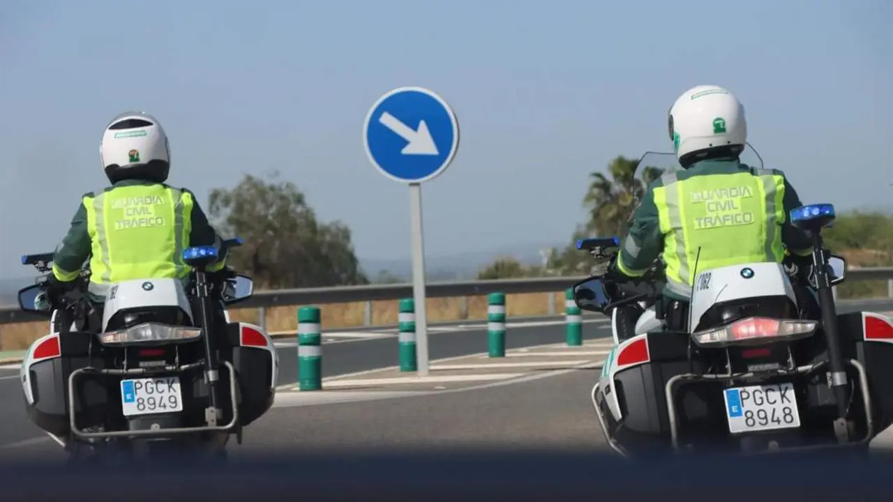 Guardia Civil de Tr&aacute;fico. - EP