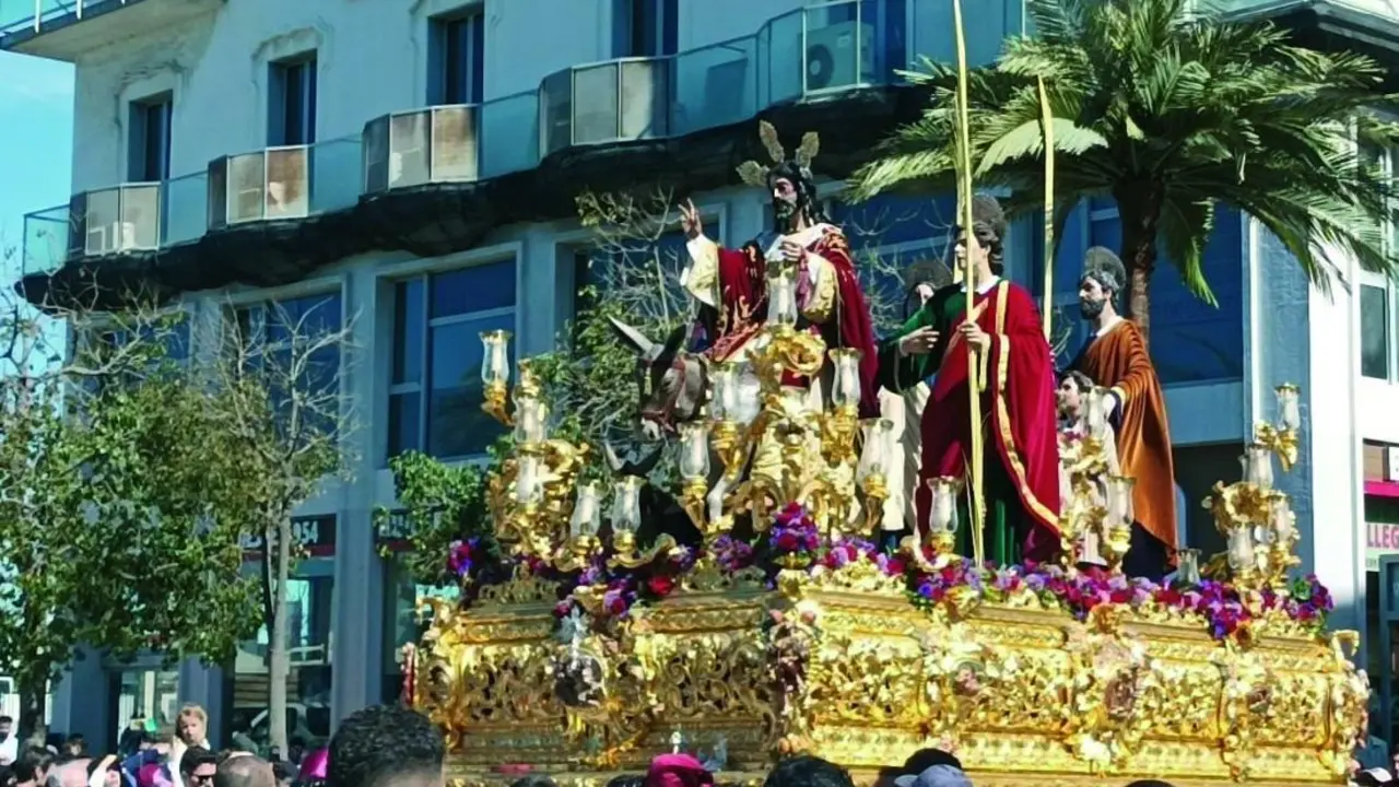Borriquita, en un esplendoroso Domingo de Ramos en C&aacute;diz. - Francisco Borja Chamorro