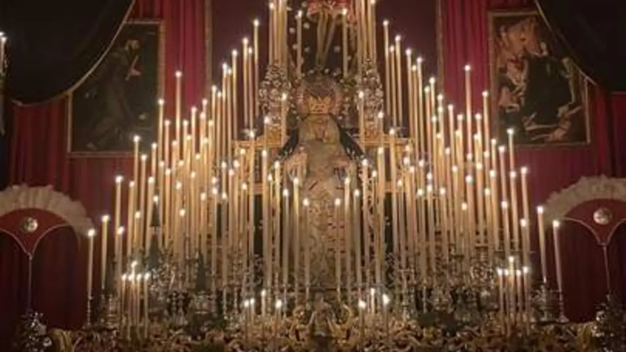 Altar de la Cofrad&iacute;a de los Estudiantes.  - Cofrad&iacute;a de los Estudiantes 