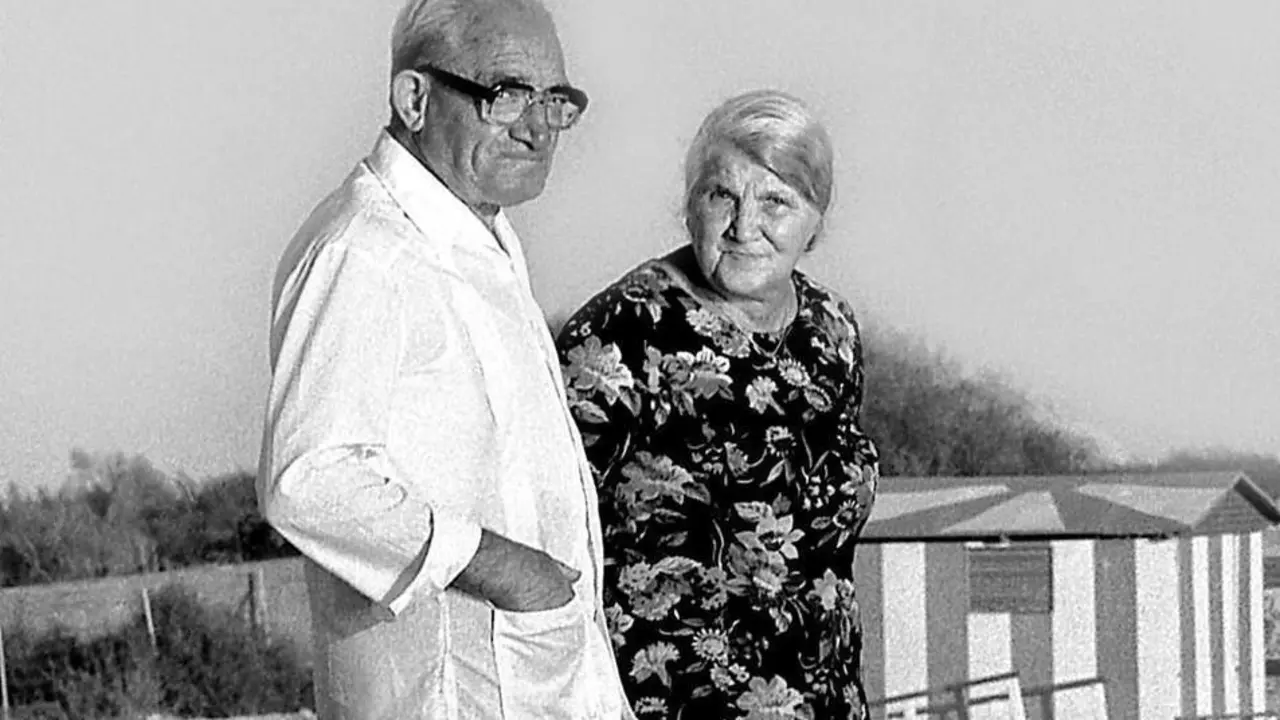 Pareja de aquellos primeros alemanes en visitar Chiclana - PEDRO LEAL