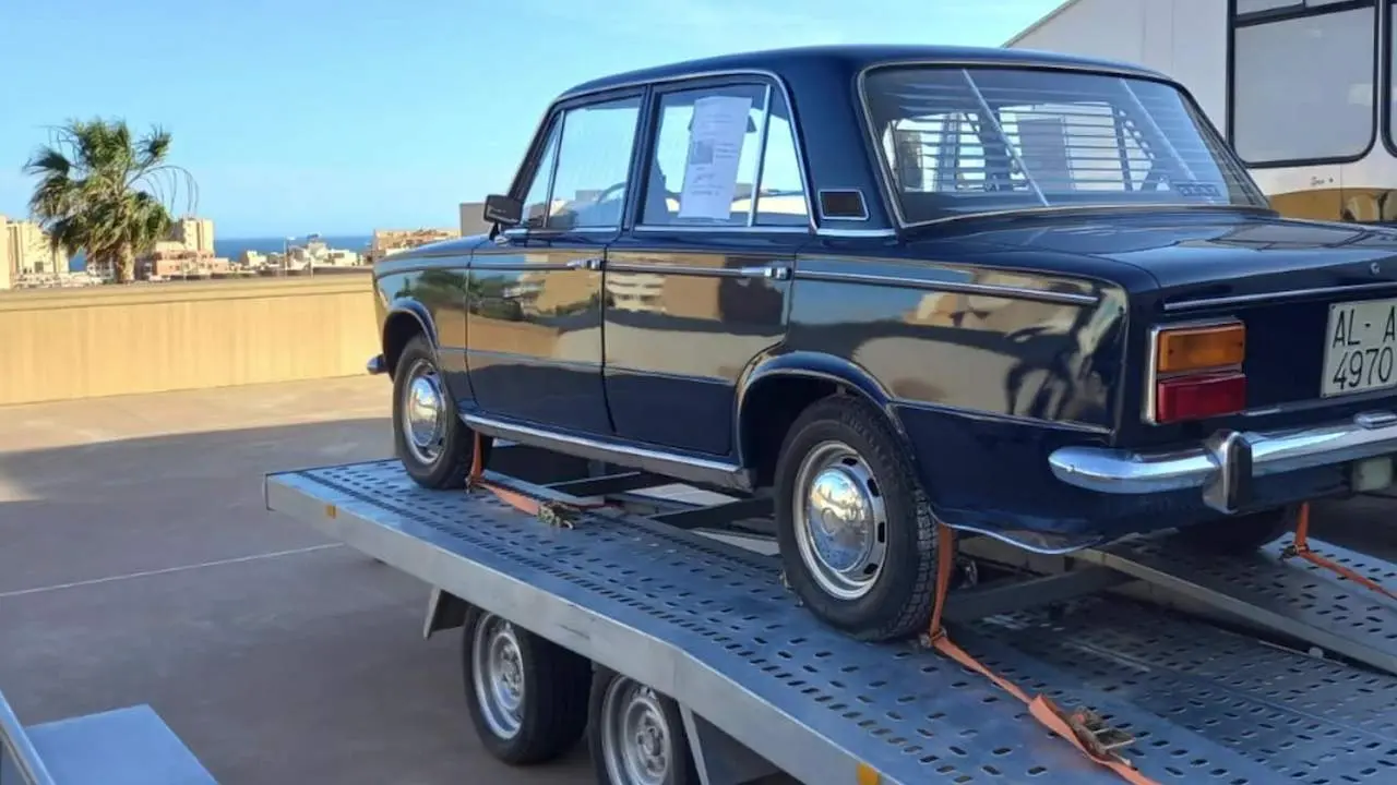 Los coches de Indiana Jones y el carro de Manolo Escobar se expondr&aacute;n en Roquetas de Mar