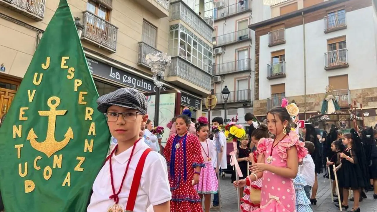Procesiones infantiles por las calles de Ja&eacute;n.  - VIVA Ja&eacute;n 