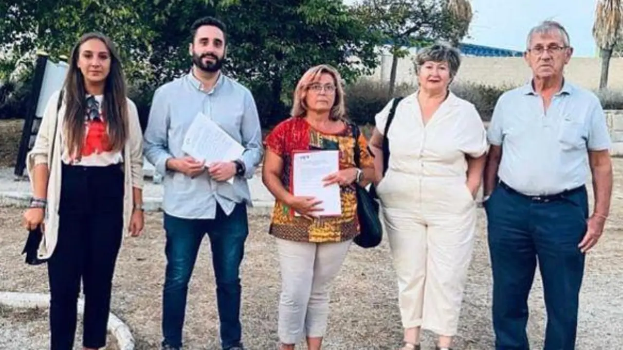 Recogida de firmas del PSOE de Los Barrios. - AI