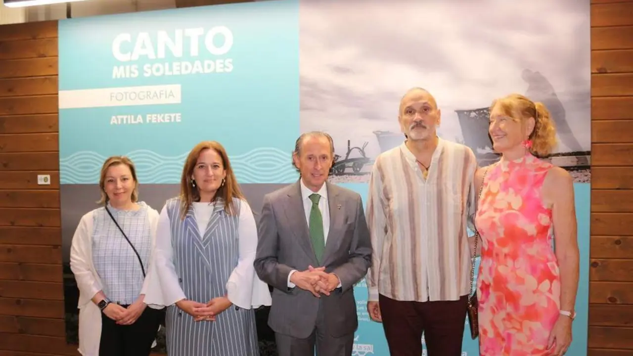 El alcalde ha inaugurado la exposici&oacute;n de  Attila Fekete - VIVA