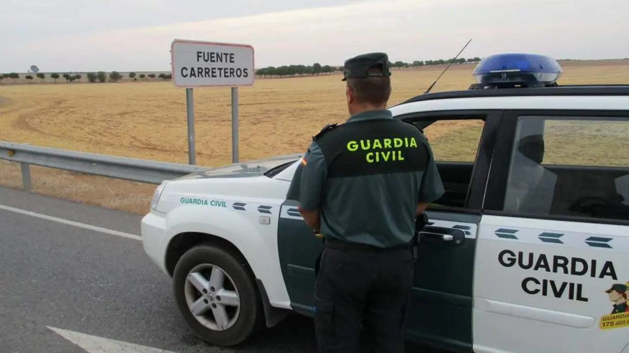 Guardia Civil de Fuente Carreteros. - GC