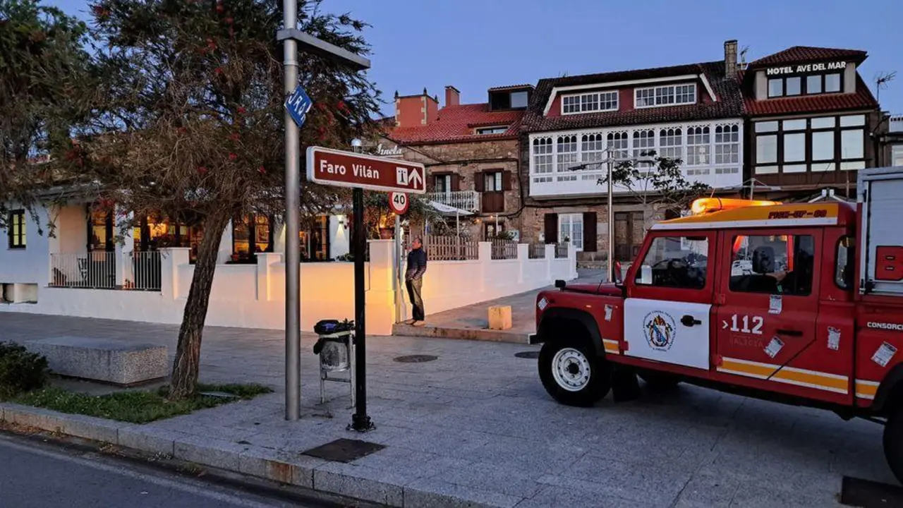 Intervenci&oacute;n de los bomberos. - Facebook ADC Bombeiros Costa da Morte