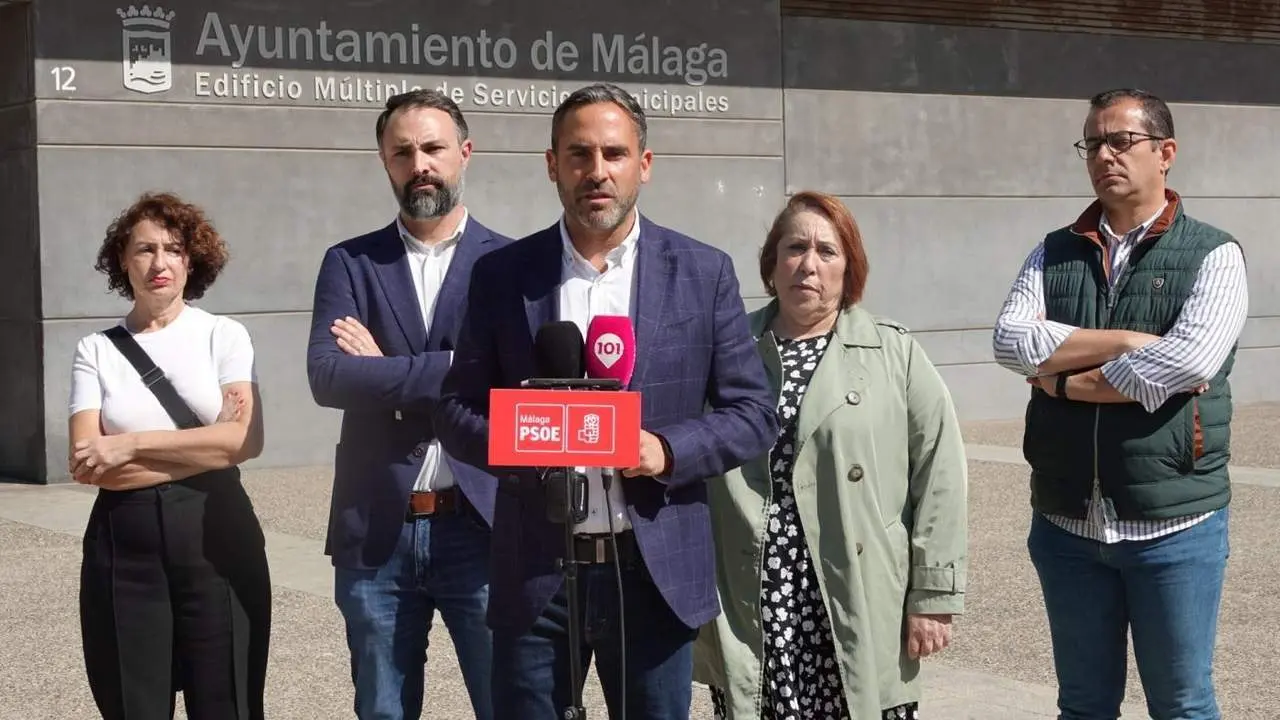 Los ediles del PSOE en comparecencia ante la prensa. - VM