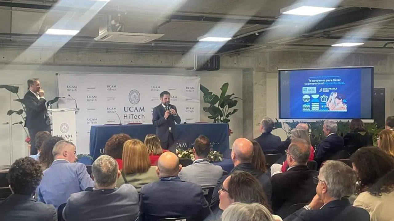 Fran Gonz&aacute;lez, en el II Encuentro de Incubadoras de Alta Tecnolog&iacute;a. - VIVA
