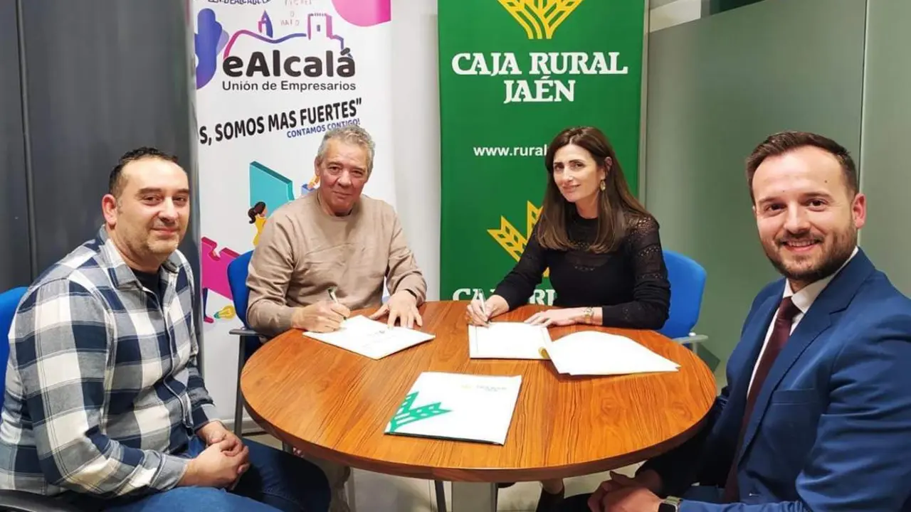 Firma del convenio, este jueves.  - 