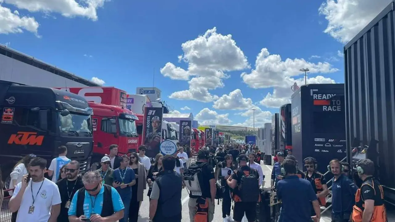 Ambiente en el Circuito de Jerez. - Viva