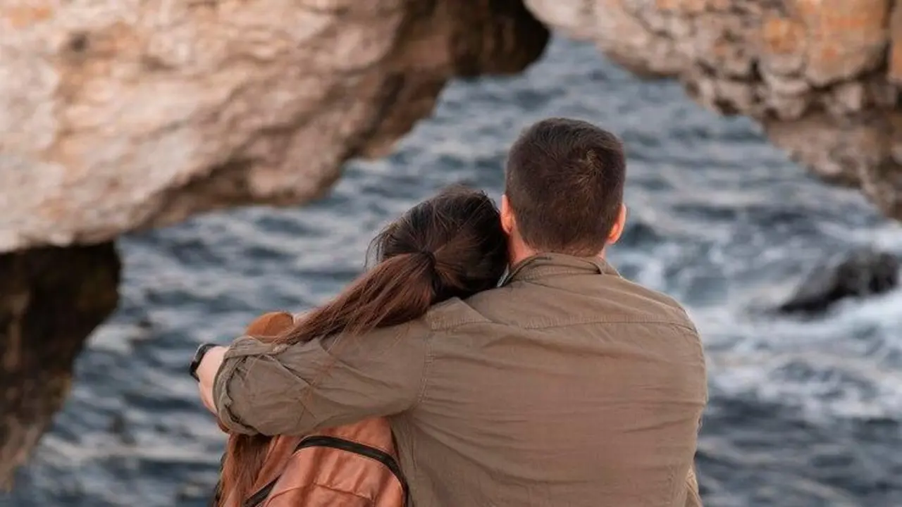Una pareja.  - A.I.