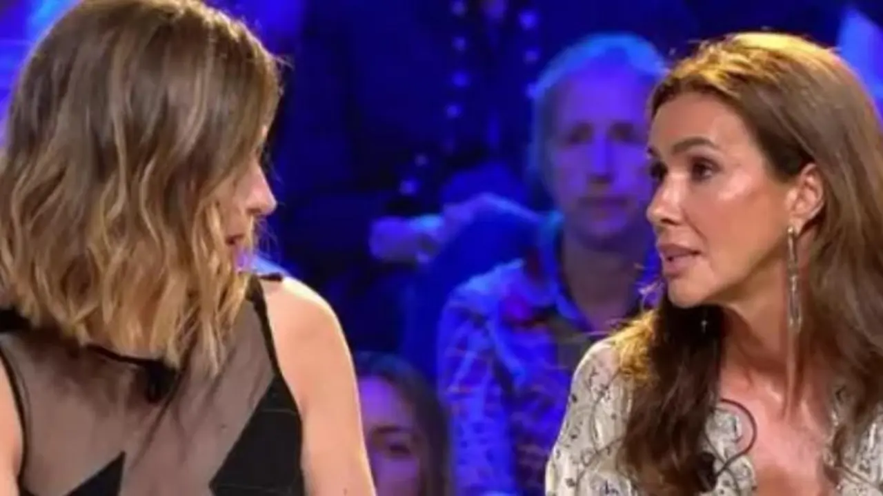 Sandra Barneda y Arantxa del Sol durante 'Conexi&oacute;n Honduras'. - EP