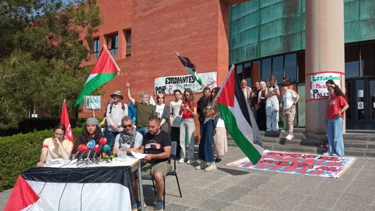 Los estudiantes mantienen las protestas y el encierro en la Universidad de M&aacute;laga