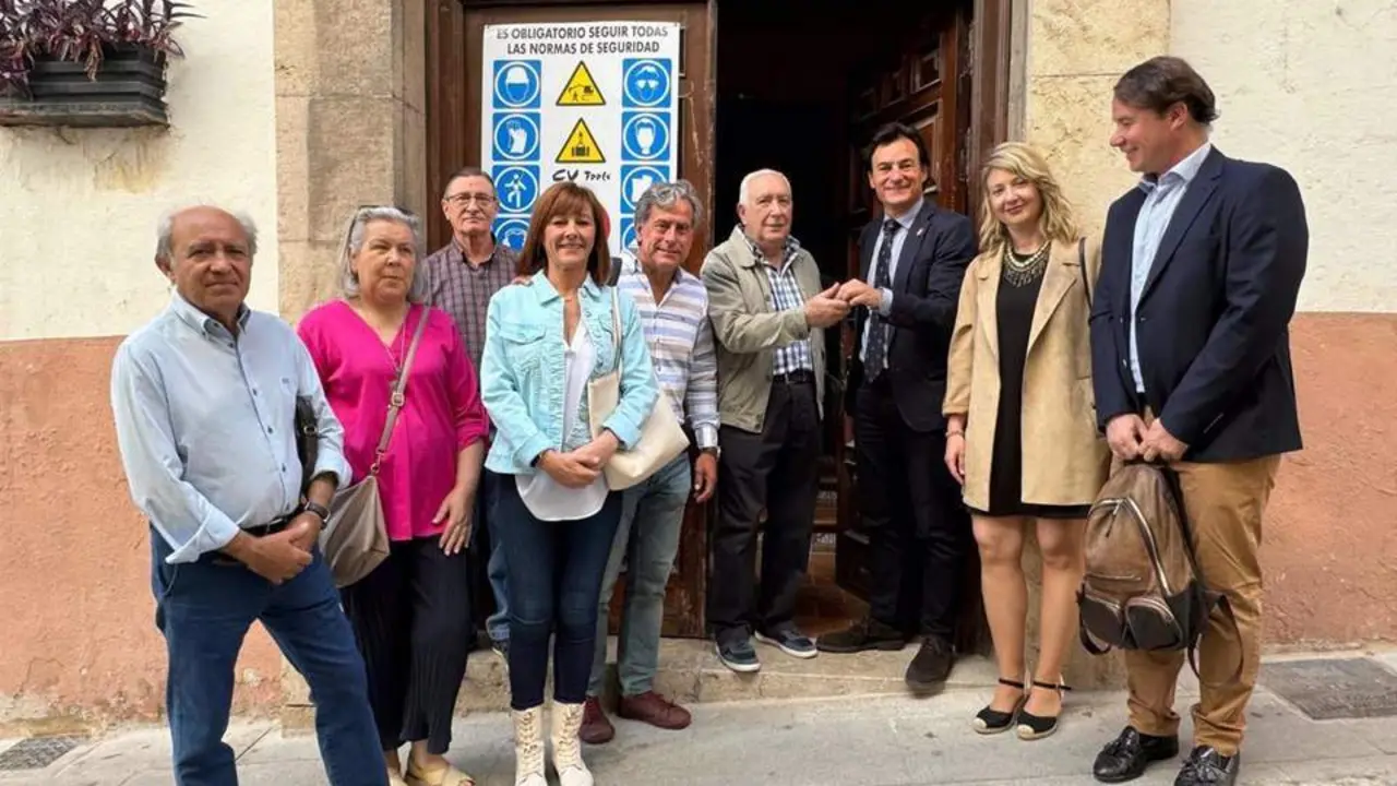 Visita de ediles del equipo de gobierno a la sede.  - Ayuntamiento de Ja&eacute;n