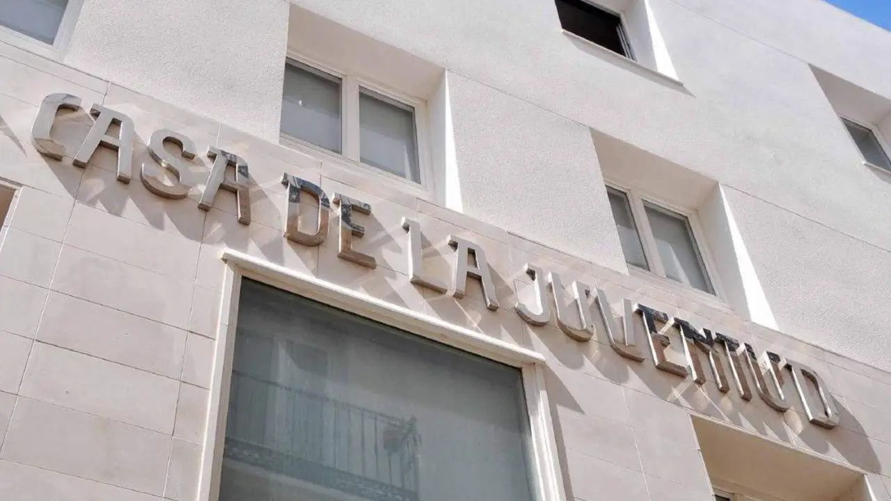 Casa de la Juventud. - Viva