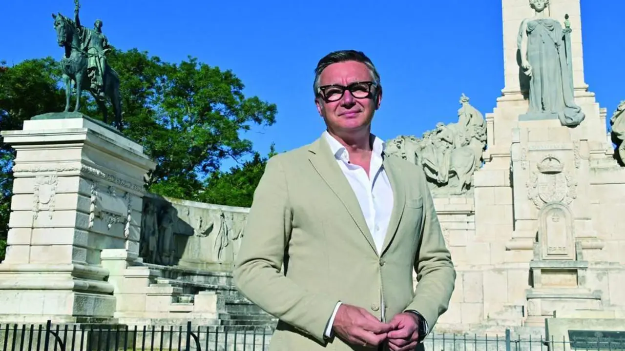 Manuel Gavira, en la Plaza de Espa&ntilde;a de C&aacute;diz. - Eulogio Garc&iacute;a