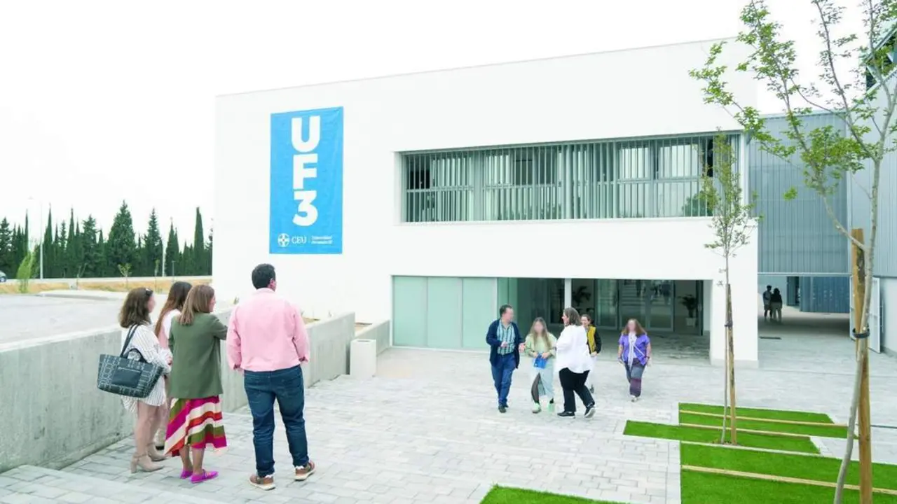 Universidad CEU Fernando III, en Bormujos. - CEU