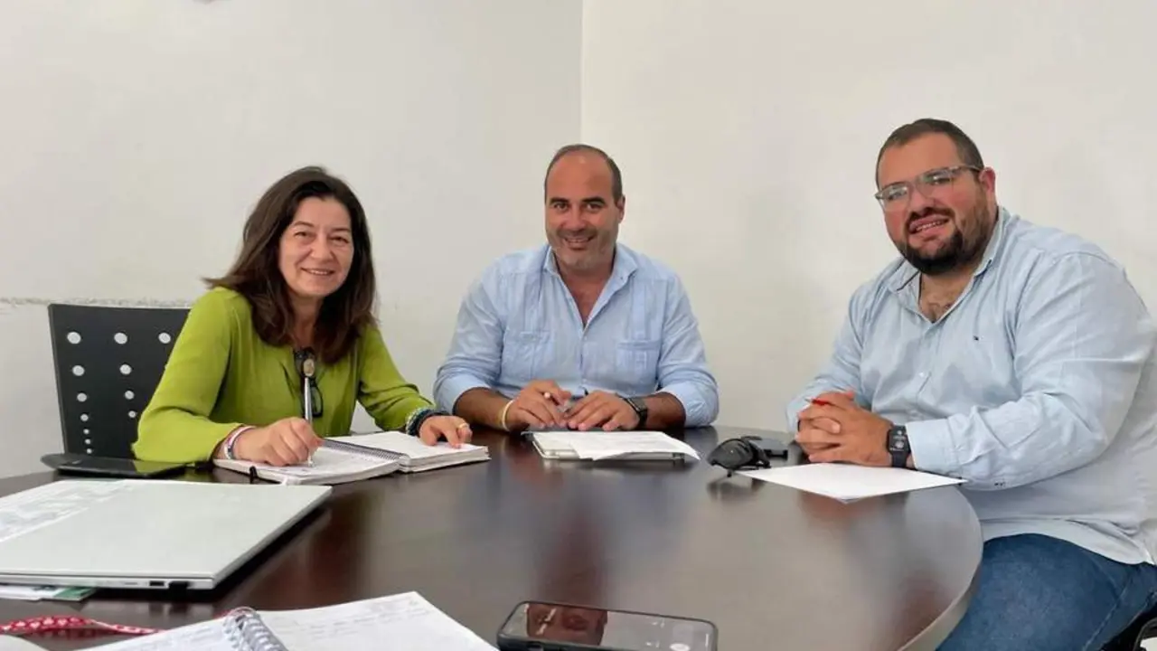 Ana Moreno, Antonio Arag&oacute;n y Luis Caro - 
