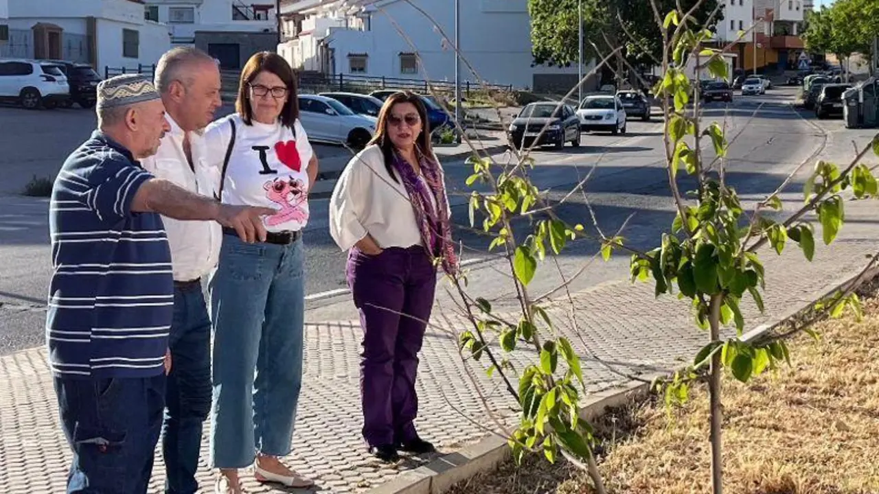 Miembros de IU, en El Saladillo. - AI